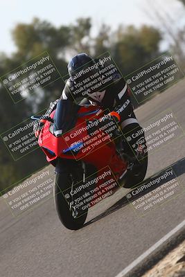 media/Nov-02-2025-Lets Ride (Sun) [[f7a3caa734]]/C Group/1140am (Turn 2 Inside)/